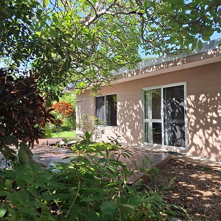 J & Ella'S Holiday House - 1 Bedroom, 1 Bathroom Home Cooktown Exterior photo